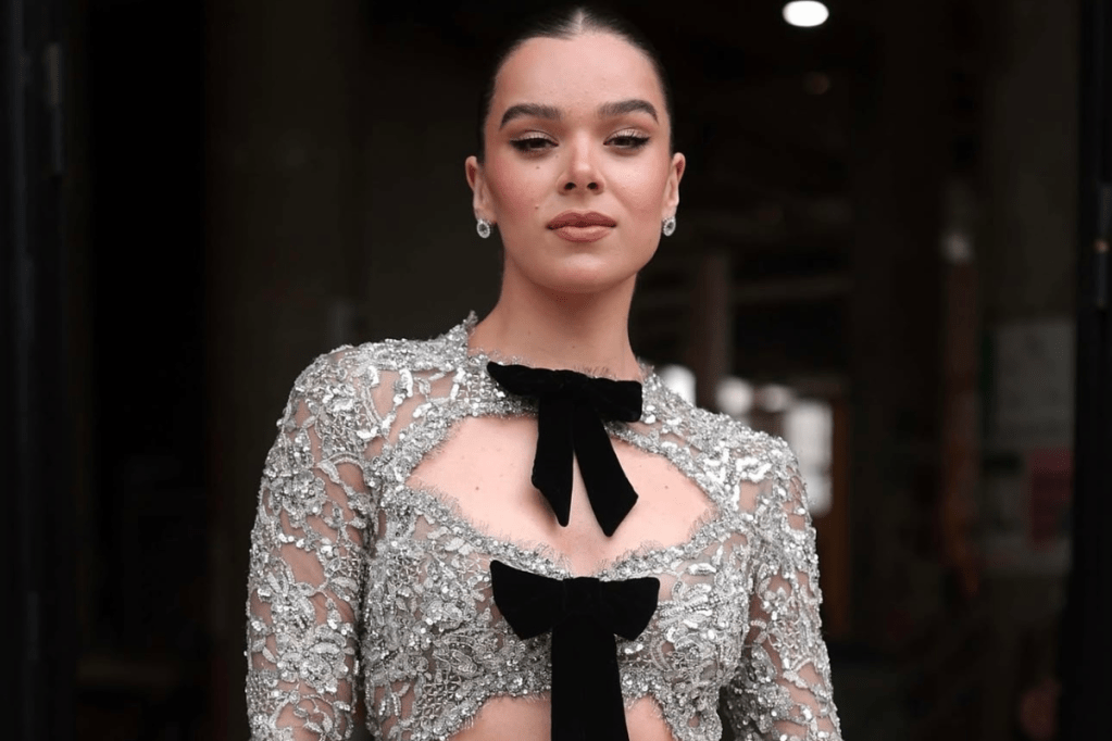 Hailee Steinfeld, la mejor vestida en el front row de Tamara&nbsp;Ralph